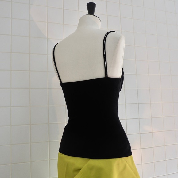 LOOKING FOR: La Perla Plain Black Bustier in Size 32 C or 34 B! - Picture 3 of 3